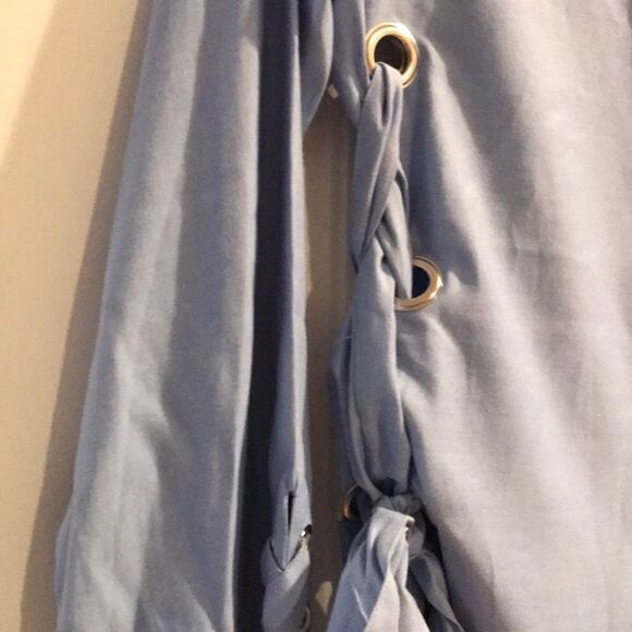 Alpha & omega lt blue button front lace up blouse - Picture 4 of 8